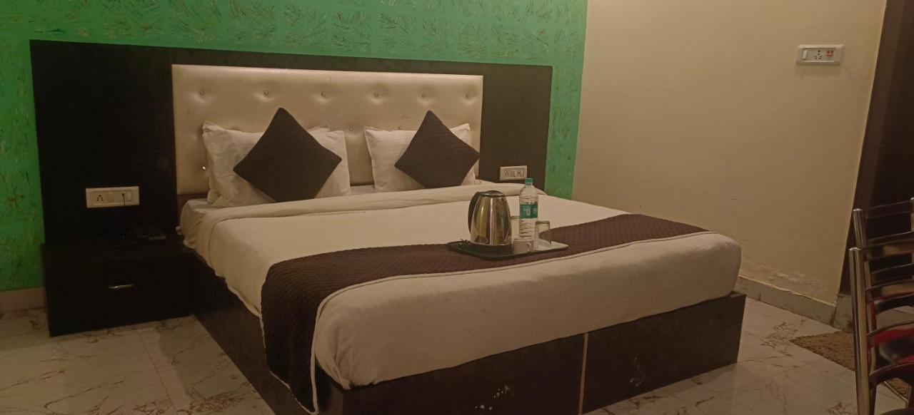 Airport Hotel Prince Palace By Byobhotels Nueva Delhi Exterior foto