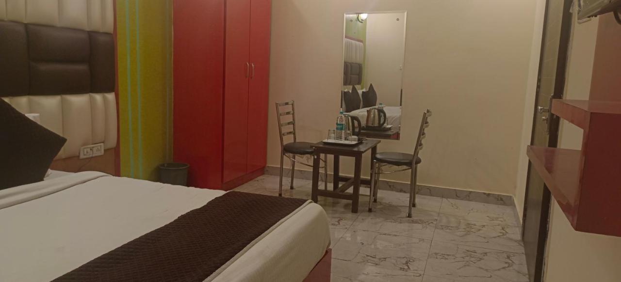 Airport Hotel Prince Palace By Byobhotels Nueva Delhi Exterior foto